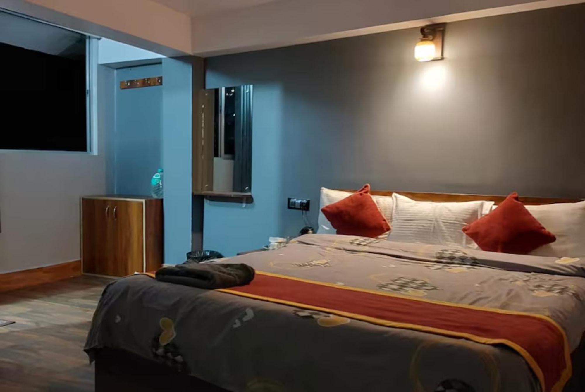 Hotel Pitstop Darjeeling - Excellent Service Recommended & Couple Friendly دارجيلنغ المظهر الخارجي الصورة